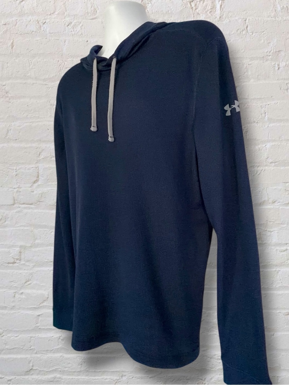 Under Armour AllSeasonGear Men’s L Navy Waffle Knit Pullover Hoodie Loose Fit